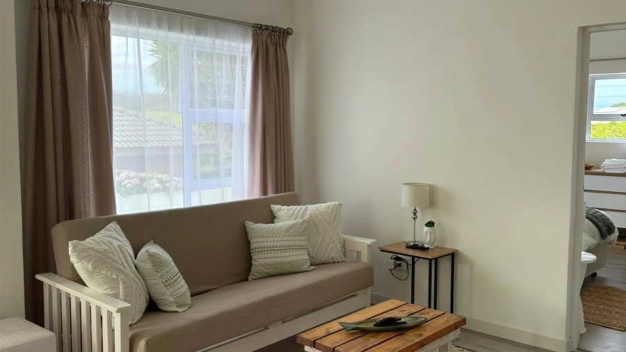 5 Bedroom Property for Sale in Reebok Western Cape